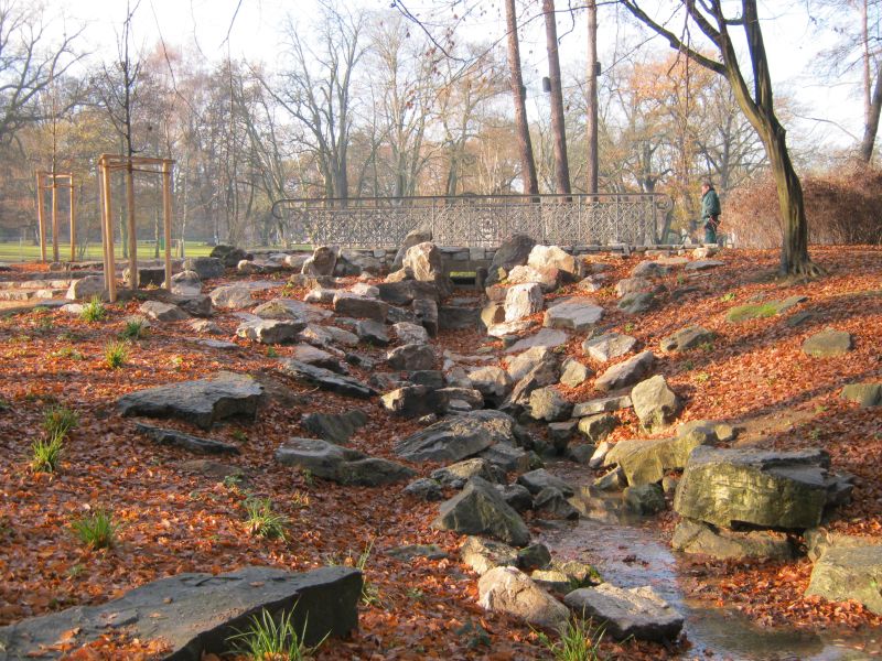 Auslaufbauwerk Schwanenteich (Auslaufseite) - nach der Sanierung [<a href=